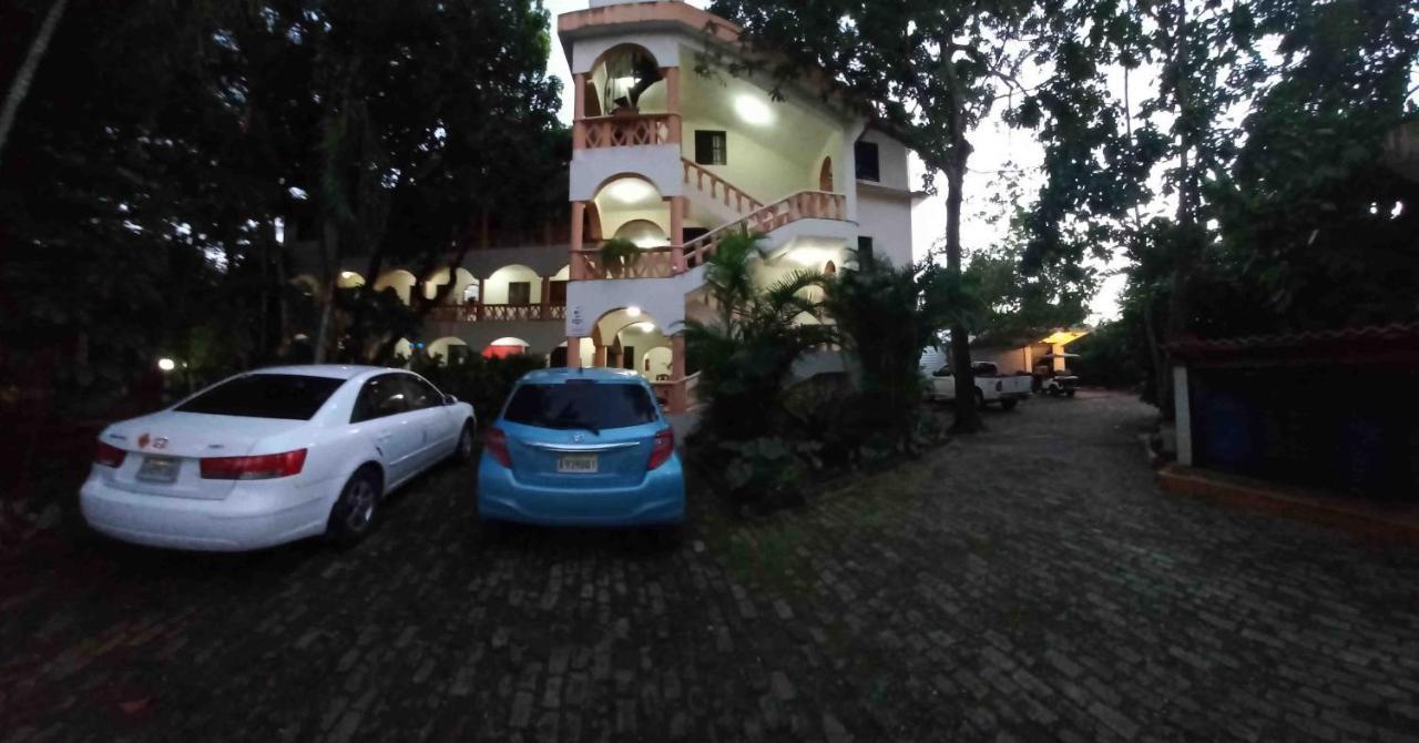 Residencial Estephany Сосуа Экстерьер фото